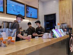 -CoCo都可(贵港万达店)