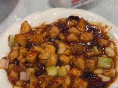-鑫巴蜀小镇 · 水煮鱼专研店(玉桥店)
