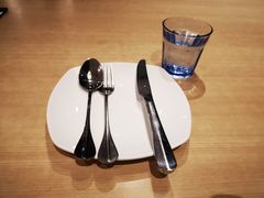 餐具摆设-必胜客(松雷店)