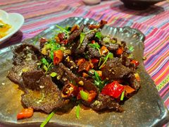 哈尼飘香牛肉-香巴拉云南餐厅(华莱坞店)