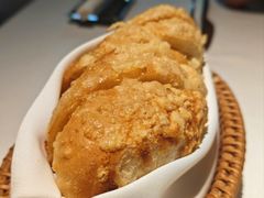 招牌黄油蒜香面包-Oyster Talks 四度蚝法餐厅