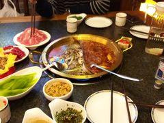 -小天鹅火锅·一线江景洪鼎旗舰店(洪崖洞店)