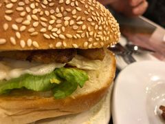 特大猪扒包-金华冰厅