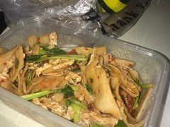 -香巴拉云南餐厅(华莱坞店)