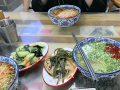 -陇上全荟兰州传统牛肉面(延吉路店)