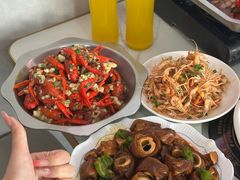 -丹水桥地锅鱼·翘嘴鲌·地方特色全鱼宴(丹江口大坝店)