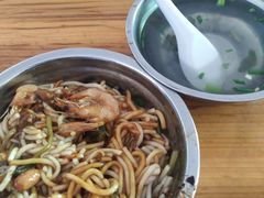 -灵山卢梅燕粉店