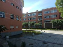 -华东师范大学第二附属中学(张江校区)