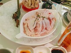 -洪氏嗨捞·广东猪肚鸡·椰子鸡火锅(西咸万象城店)