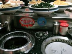-钱小主·自助回旋烤肉火锅餐厅(东方新天地店)