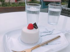 -UNI UNI(环亚凯瑟琳店)