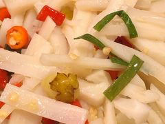 酸辣藕条-潇湘阁(望京SOHO店)