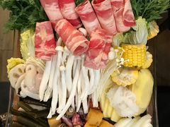 -樾餐厅泰式海鲜火锅(民歌湖店)
