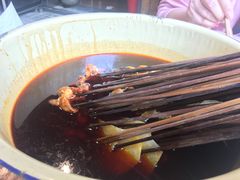 -拈签一笑黄牛肉辣卤串串