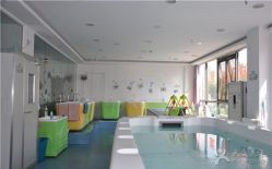 -海豚湾婴儿游泳(塘沽店)