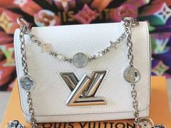 -小飞侠奢侈品回收 寄卖 养护(宝山宝龙广场店)