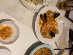 -港丽餐厅(高德置地店)