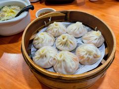 -莱莱小笼·乔艾