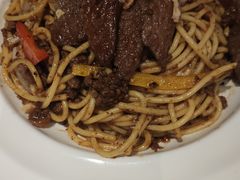 -汤姆家的牛排意面披萨(新城市广场店)