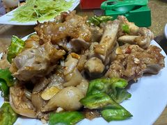 -超越海鲜屋(飞龙物业店)