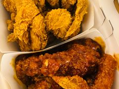 原味辣味双拼炸鸡-BHC炸鸡(明洞总店)