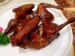 脆皮乳鸽-稻香酒家(长宁KING88广场店)