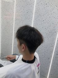 -初心HAlRSALON烫染接发