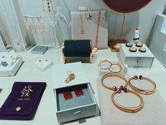 -LADY FAFA(巨鹿路陕西南路路口店)