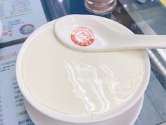 -义顺牛奶公司
