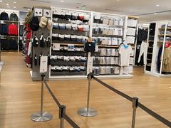 -优衣库(上海虹口龙之梦店)
