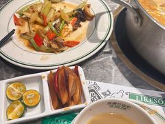 -禄婶鸡煲·打边炉