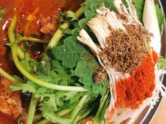 -喇喇排骨火锅·传统韩式脊骨汤(望京西园总店)