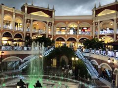 -佛罗伦萨小镇广佛名品奥特莱斯(疏港路店)