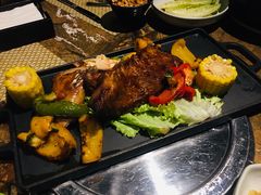 -山港凯悦酒店·BEBA海滩烧烤餐厅酒吧