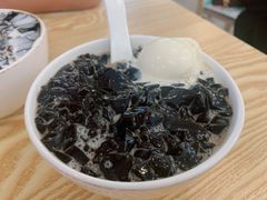 秘制仙草粿-翁林甜品