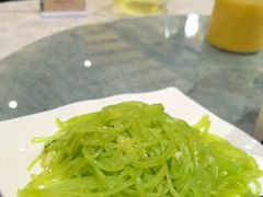 清炒莴笋丝-品朵颐·精致湖北菜(会展店)