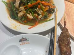 -清真·卡德尔大叔新疆主题餐厅(龙汇路店)