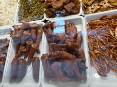 -冷记卤品(鲁磨路店)