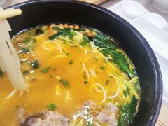 -花馬肆.云南过桥米线(汉神购物广场现场熬汤店)