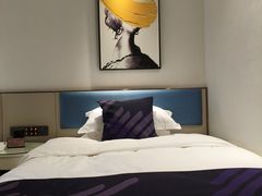 -泊雅酒店公寓(广州琶洲磨碟沙地铁站店)