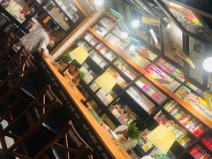 -西西弗书店&矢量咖啡(凯德晶萃广场店)