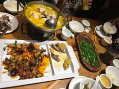 -隔壁老王·家常云南菜(花巷店)