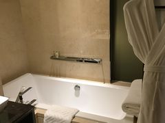 -广州天河希尔顿酒店