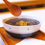天寒露重,确定不来一碗热敷敷的芝麻糊吗