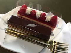 -UNI UNI(环亚凯瑟琳店)