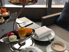 靠窗位-悦厅·下午茶(杭州柏悦酒店)
