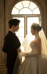 -雪中彩影婚纱摄影·微光艺术中心