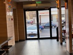 -麦当劳(利津路店)