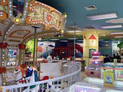 -莫莉幻想儿童乐园(哈尔滨王府井店)