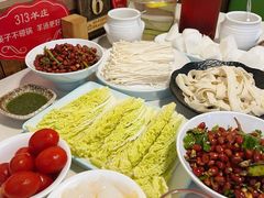 -313羊庄·荣耀·内蒙烧麦(亚运村店)